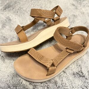Teva Midform Platform Sandals